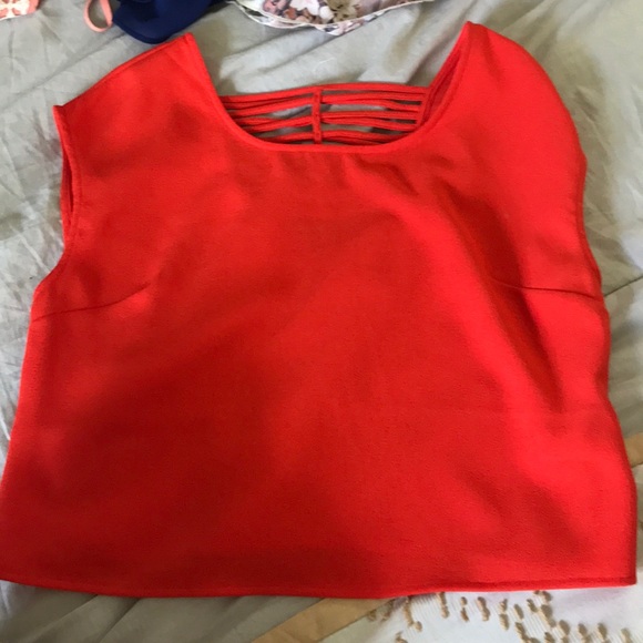 Express Top - Picture 2 of 3